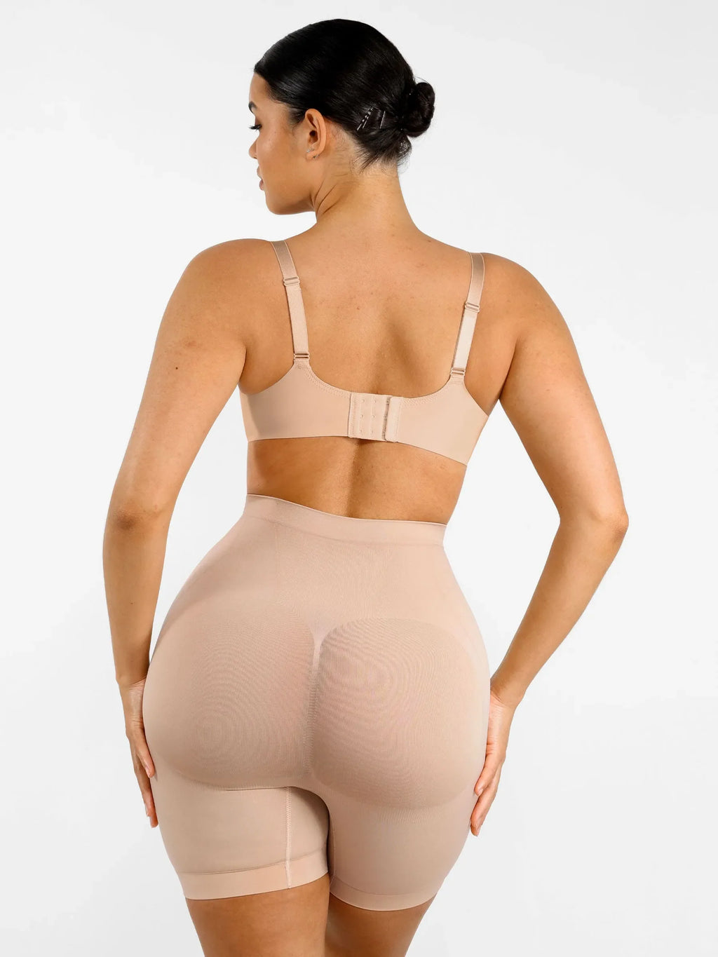 Butt-Lifting Seamless Comfort Shaping Shorts