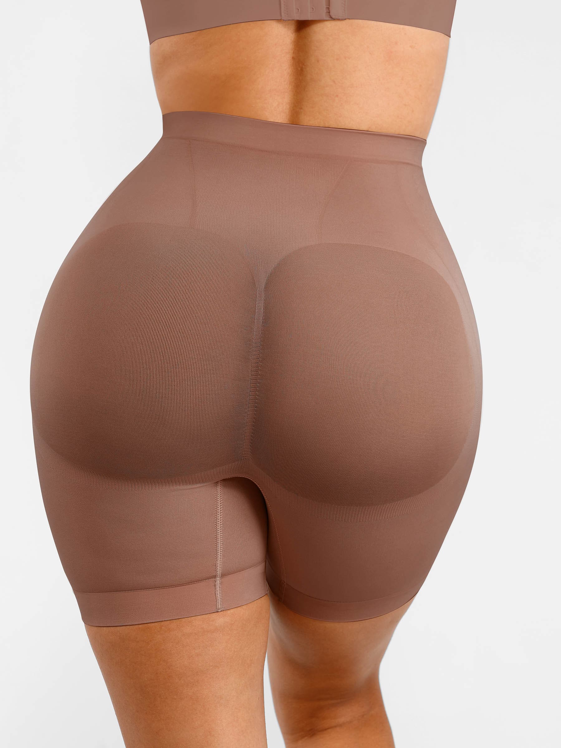 Butt-Lifting Seamless Comfort Shaping Shorts