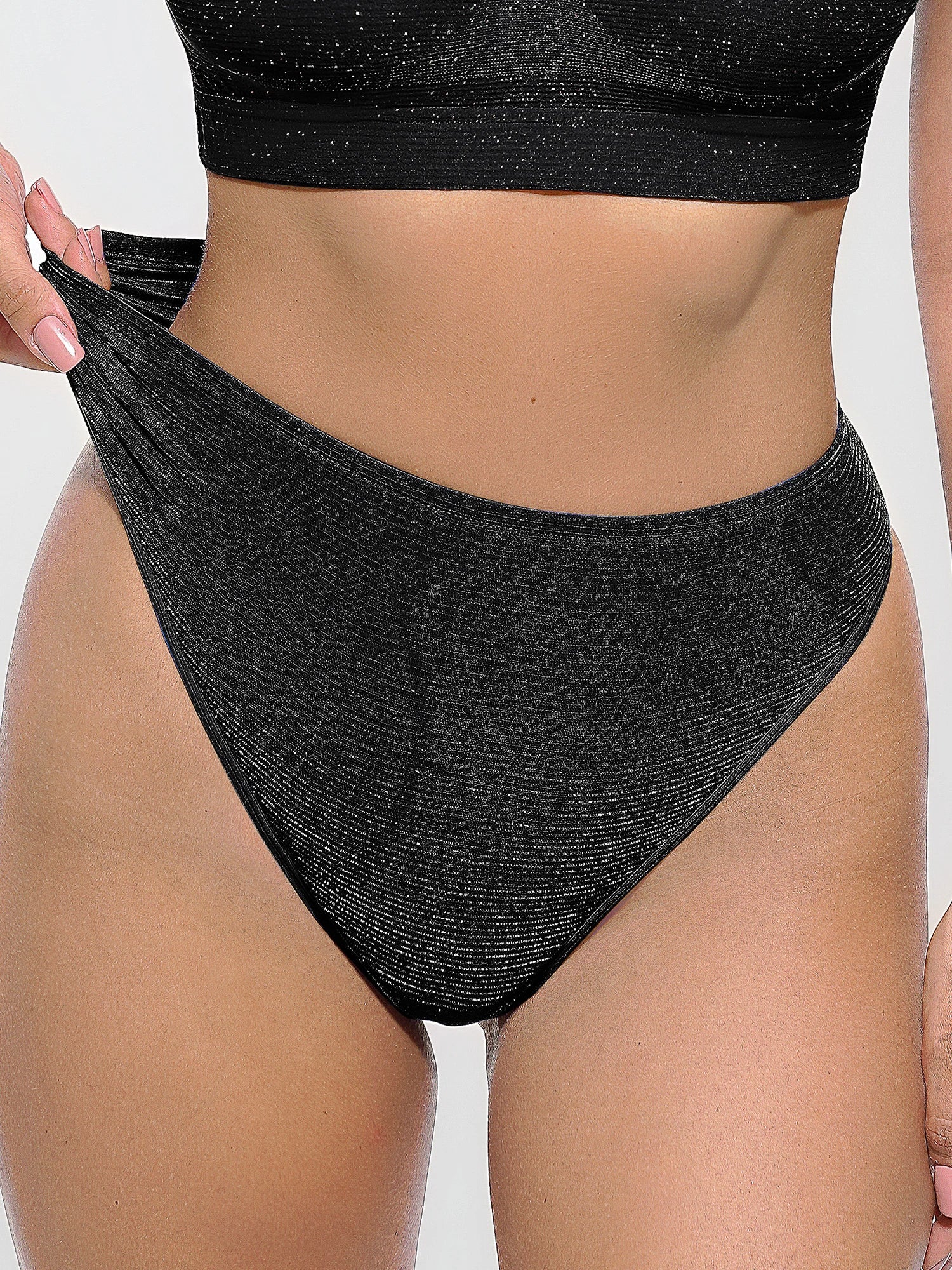 Seamless Shimmer Low-Rise Thong